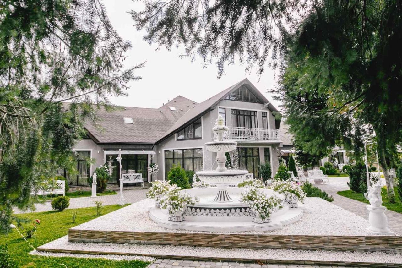 Provans Bohorodchany Exterior photo