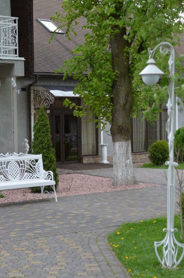 Provans Bohorodchany Exterior photo